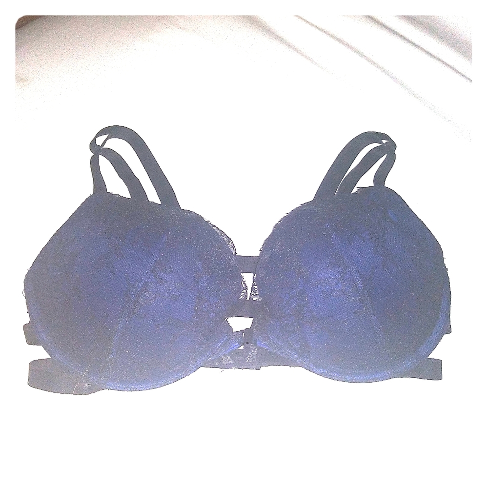 New without tags Sexy Victoria Secret push up bra